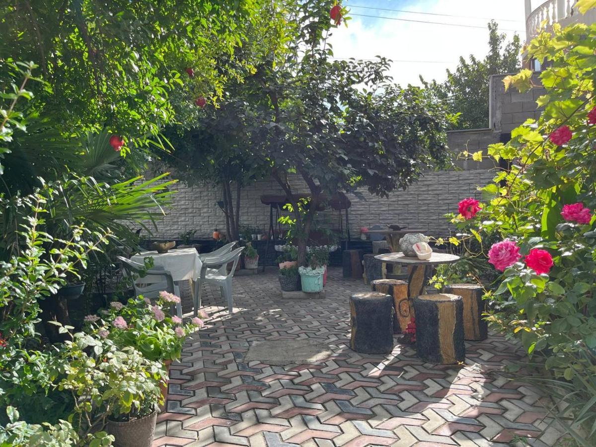 Ortachala Summer House Tbilisi Eksteriør billede